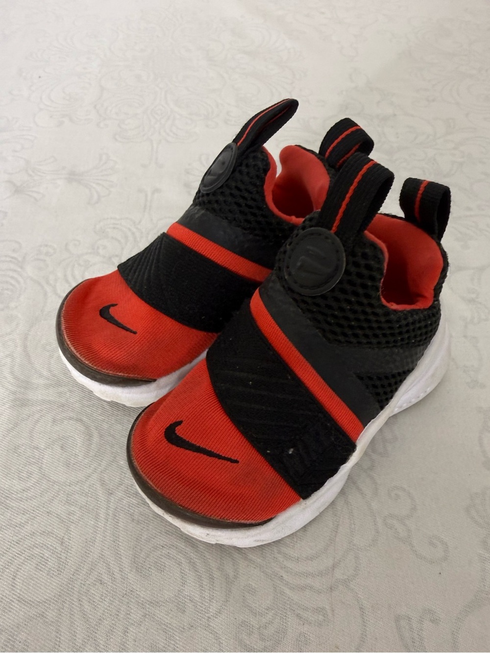 Nike Presto Extreme TD Sneaker Pull On Size 5c Red/Balck/White 870019-800